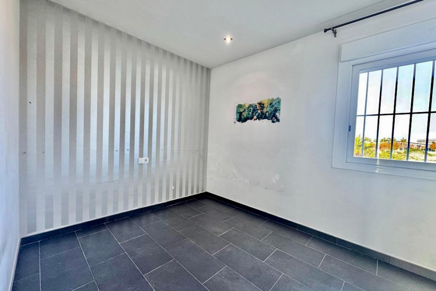 Resale - Radhus / Duplex - Torrevieja  - Aguas Nuevas