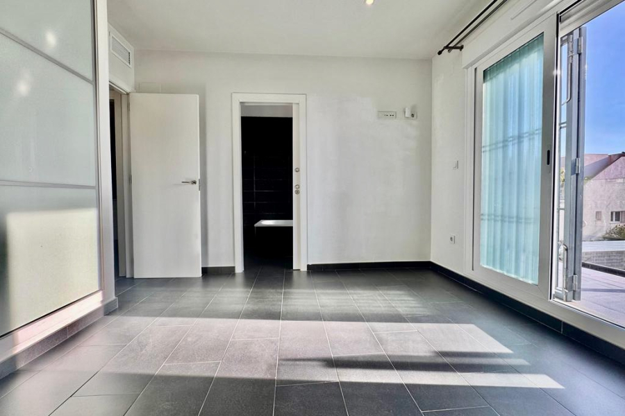 Resale - Radhus / Duplex - Torrevieja  - Aguas Nuevas