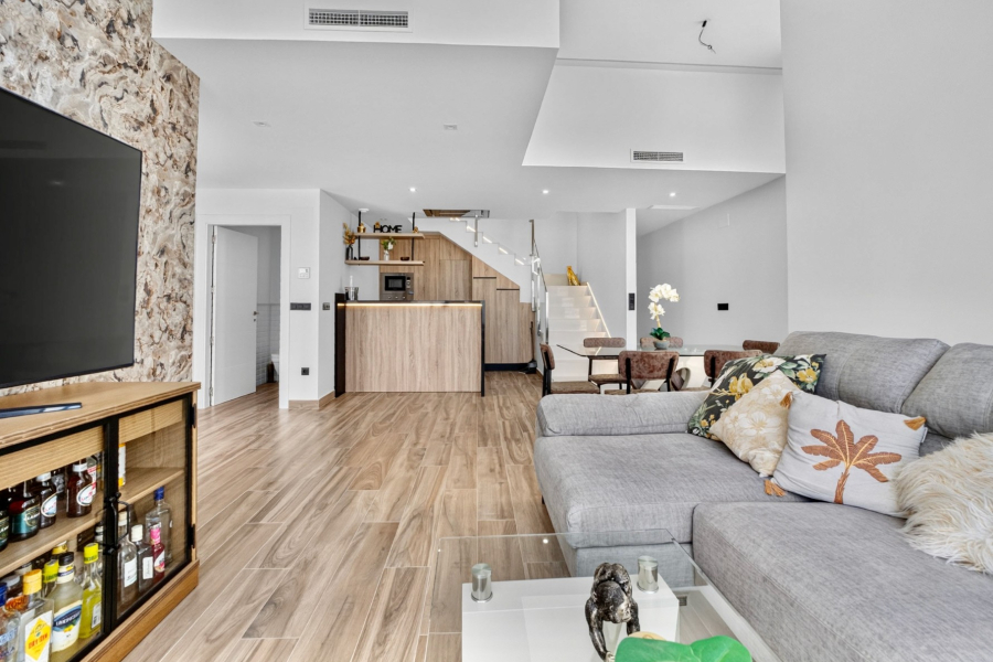 Resale - Villa - Torrevieja  - Los Balcones