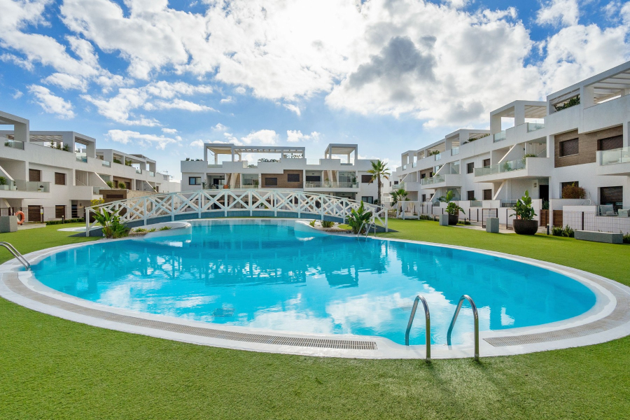 Resale - Villa - Torrevieja  - Los Balcones