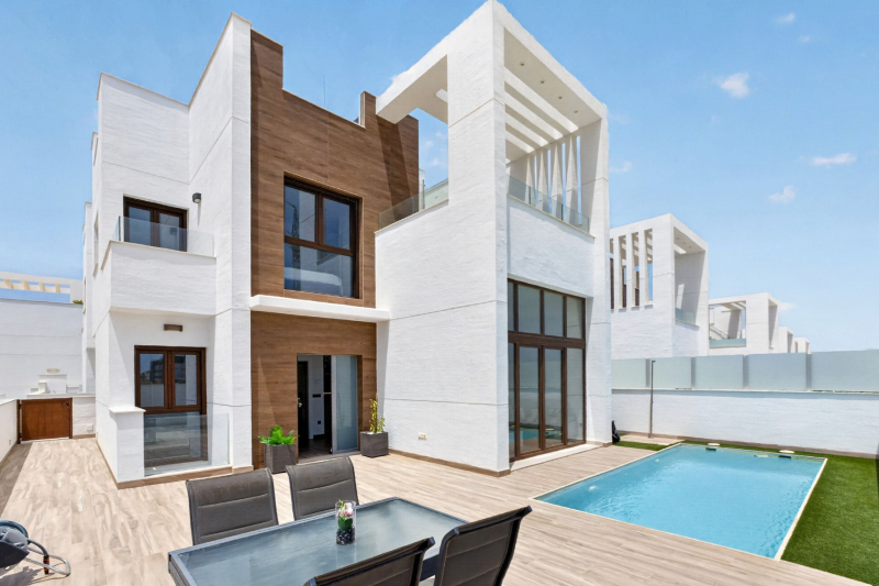 Villa - Resale - Torrevieja  - Los Balcones