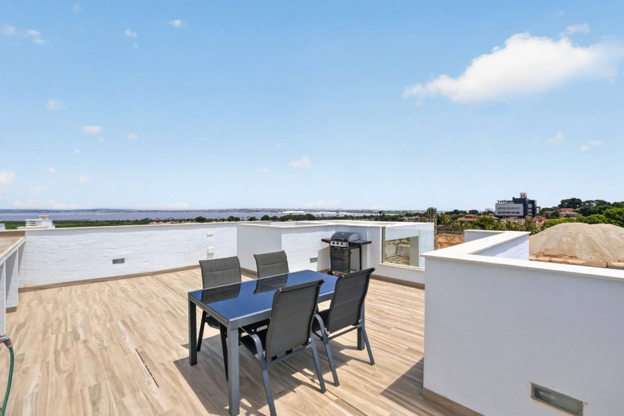 Resale - Villa - Torrevieja  - Los Balcones
