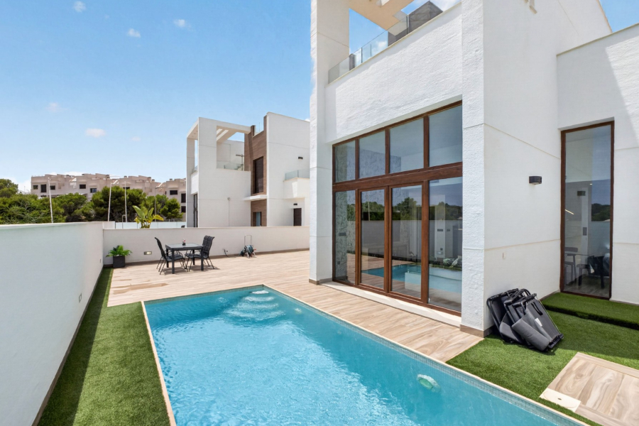 Resale - Villa - Torrevieja  - Los Balcones