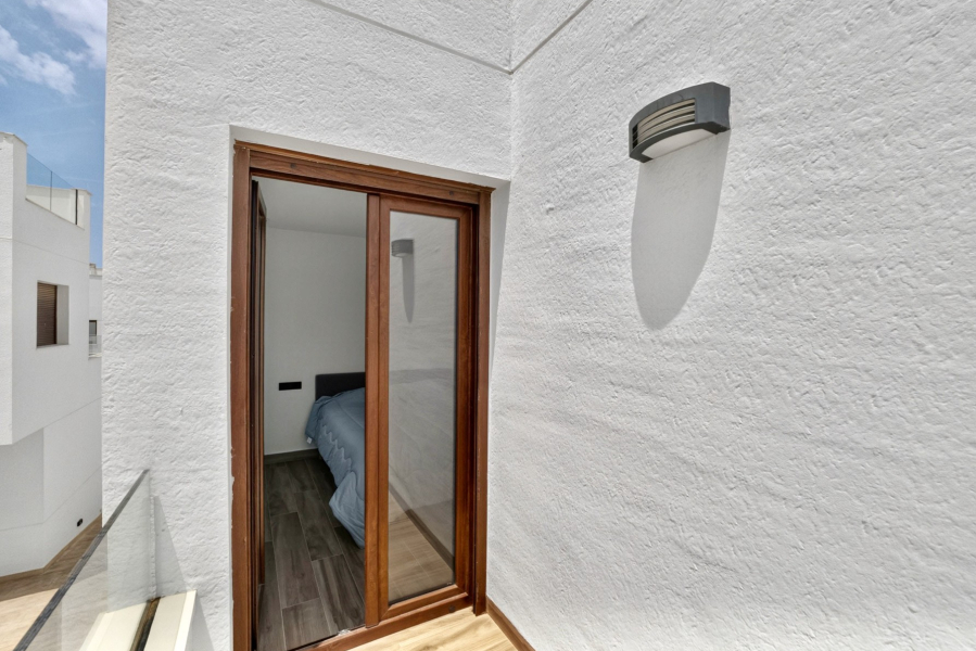 Resale - Villa - Torrevieja  - Los Balcones