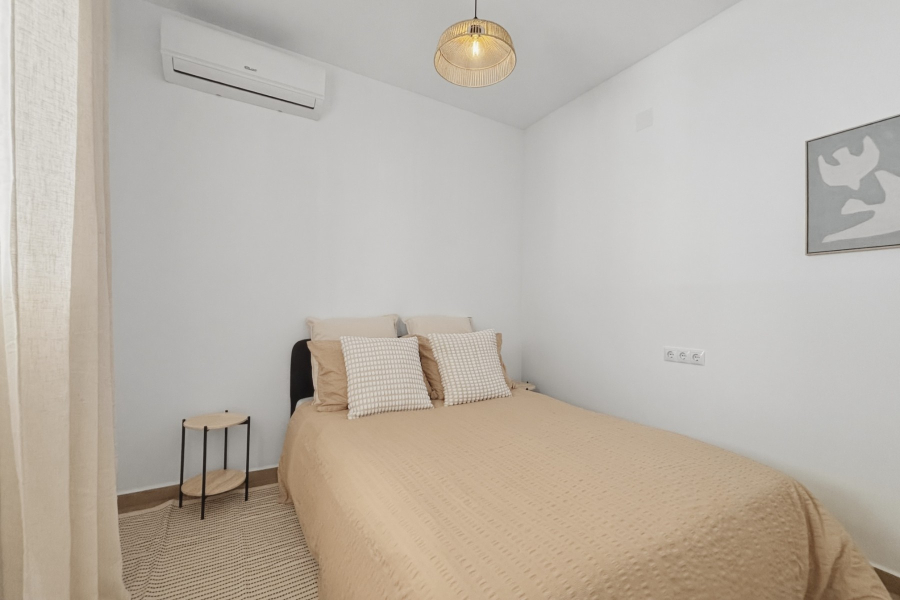 Resale - Villa / Semi detached - Torrevieja  - Torreblanca