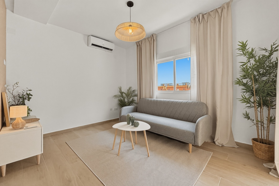 Resale - Villa / Semi detached - Torrevieja  - Torreblanca