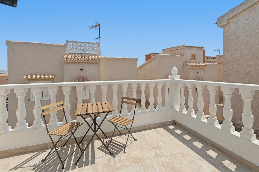 Resale - Villa / Semi detached - Torrevieja  - Torreblanca