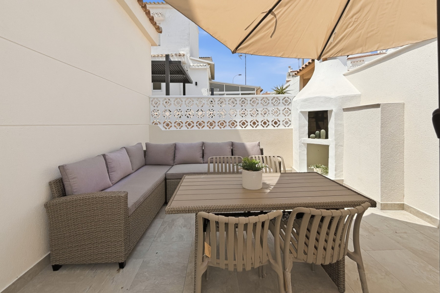 Resale - Villa / Semi detached - Torrevieja  - Torreblanca