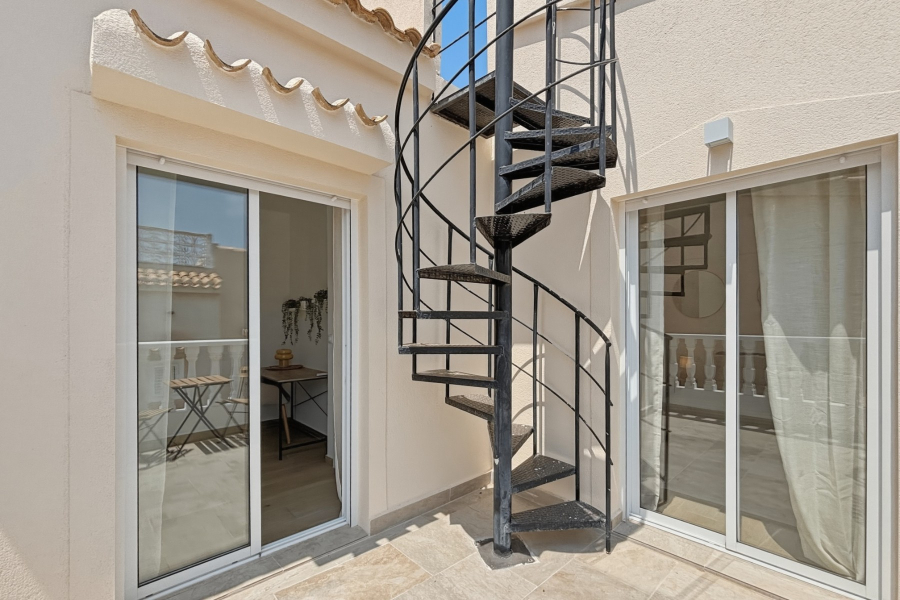Resale - Villa / Semi detached - Torrevieja  - Torreblanca
