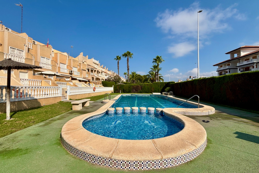 Resale - Townhouse / Duplex - Torrevieja  - Torreblanca