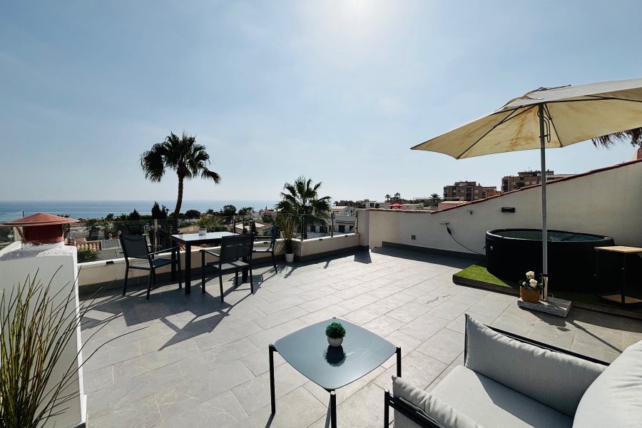 Resale - Radhus / Duplex - Torrevieja  - La Mata