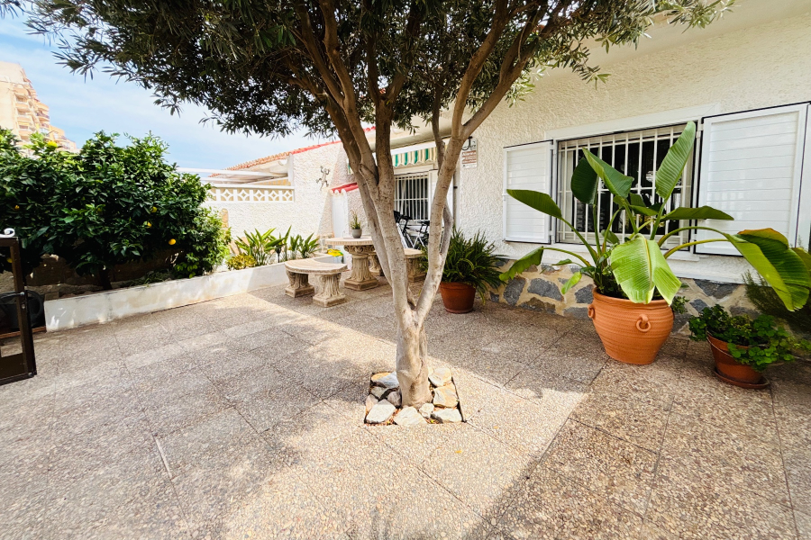 Resale - Radhus / Duplex - Torrevieja  - La Mata