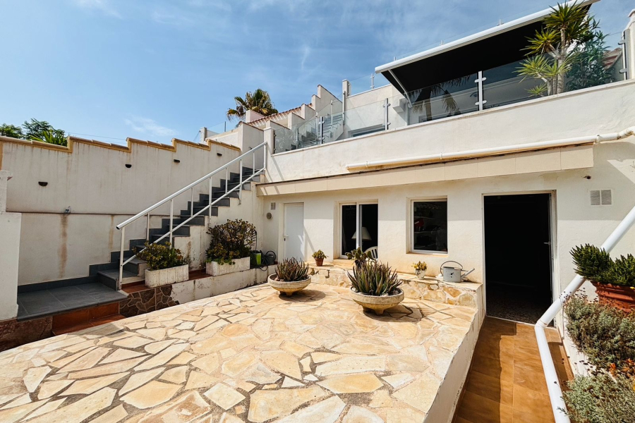 Resale - Radhus / Duplex - Torrevieja  - La Mata