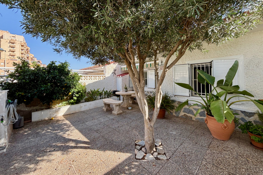 Resale - Radhus / Duplex - Torrevieja  - La Mata
