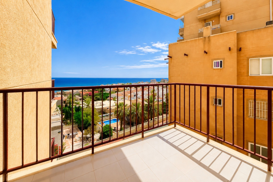 Resale - Lägenhet / Bungalow  - Torrevieja  - Lomas del Mar