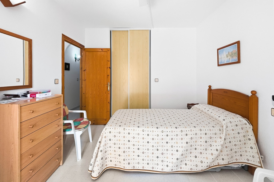 Resale - Lägenhet / Bungalow  - Torrevieja  - Lomas del Mar