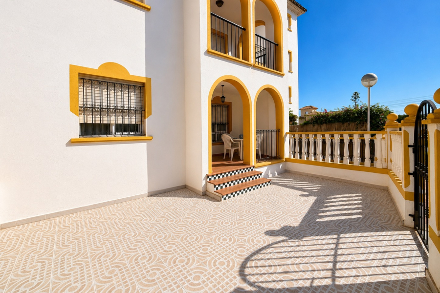 Resale - Apartment/Bungalow - Torrevieja  - Molino Blanco