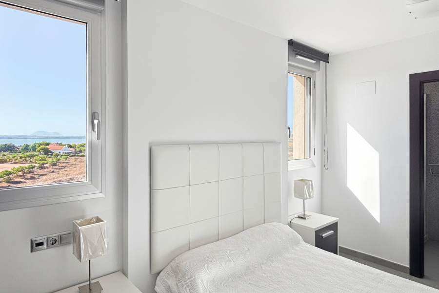 Resale - Apartment/Bungalow - Torrevieja  - La Mata