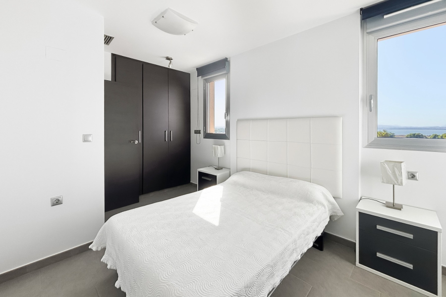 Resale - Apartment/Bungalow - Torrevieja  - La Mata