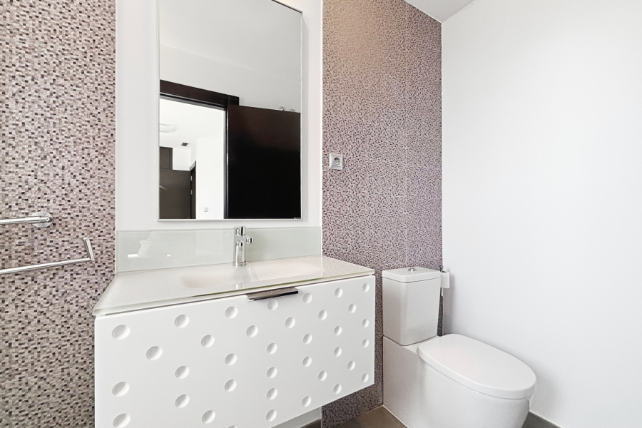 Resale - Apartment/Bungalow - Torrevieja  - La Mata