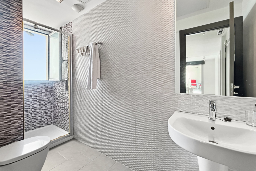 Resale - Apartment/Bungalow - Torrevieja  - La Mata