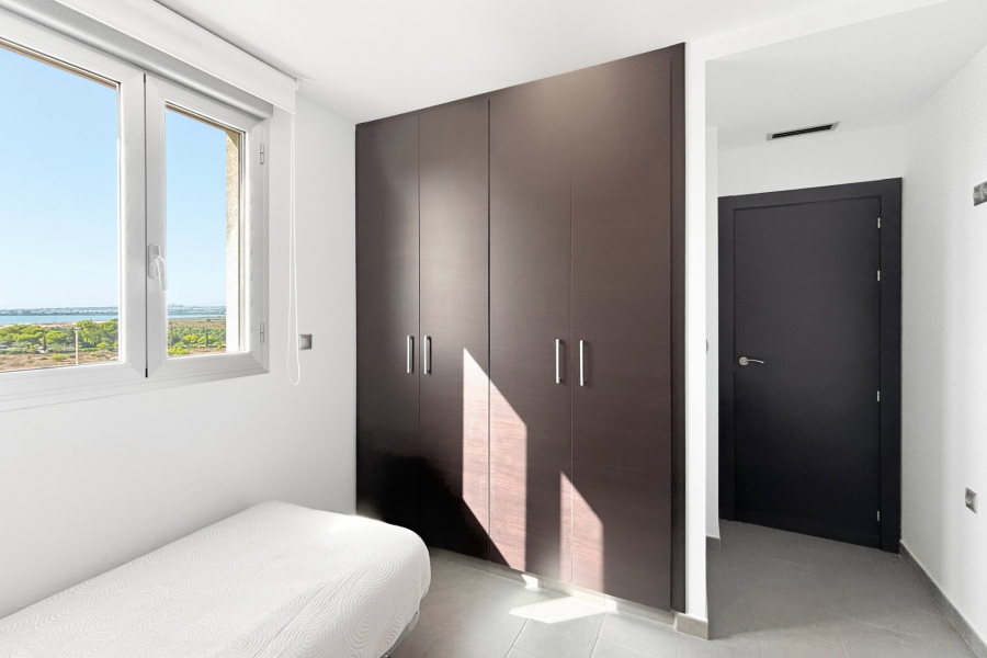 Resale - Apartment/Bungalow - Torrevieja  - La Mata