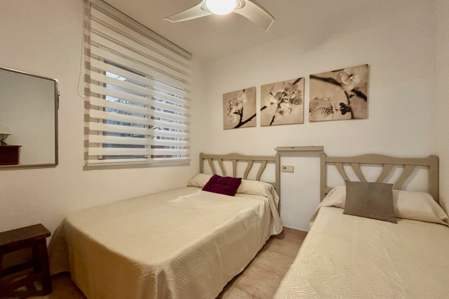 Resale - Apartment/Bungalow - Torrevieja  - Molino Blanco