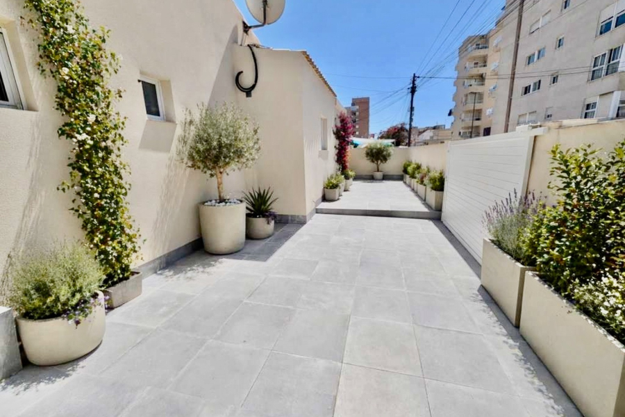 Z drugiej ręki - Szeregowiec - Torrevieja  - Aguas Nuevas