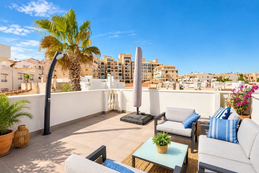 Resale - Duplex / Adosado - Torrevieja  - La Mata