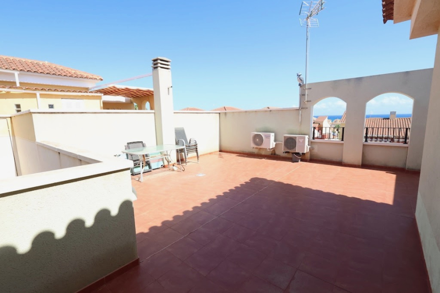 Resale - Apartment/Bungalow - Torrevieja  - Aguas Nuevas