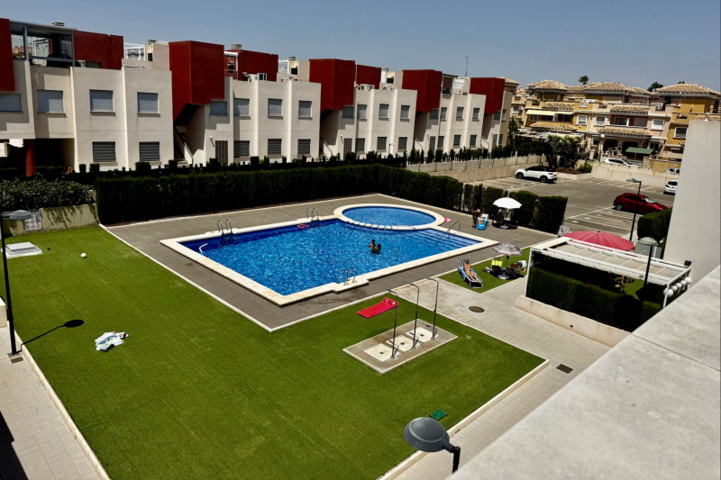 Lägenhet / Bungalow  - Resale - Torrevieja  - Aguas Nuevas