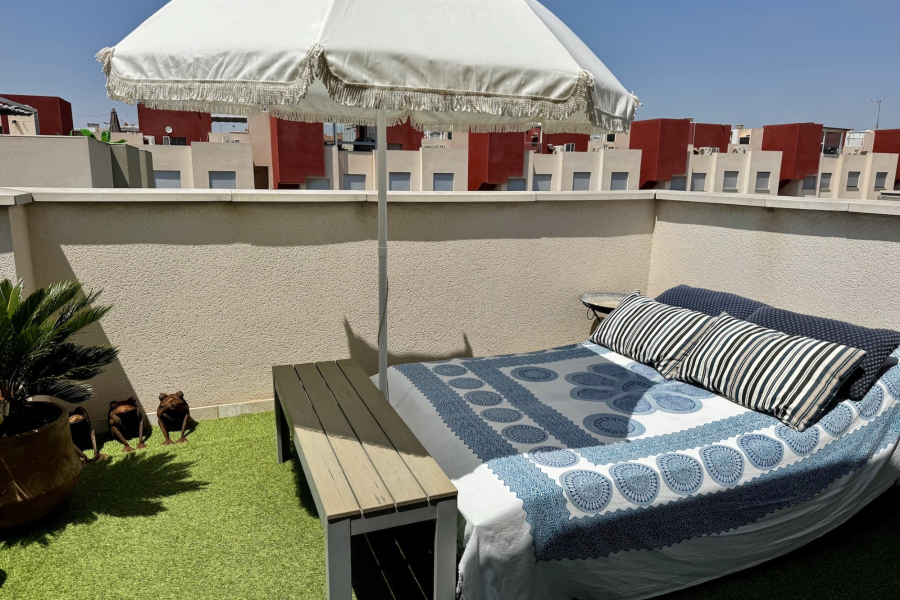 Resale - Lägenhet / Bungalow  - Torrevieja  - Aguas Nuevas