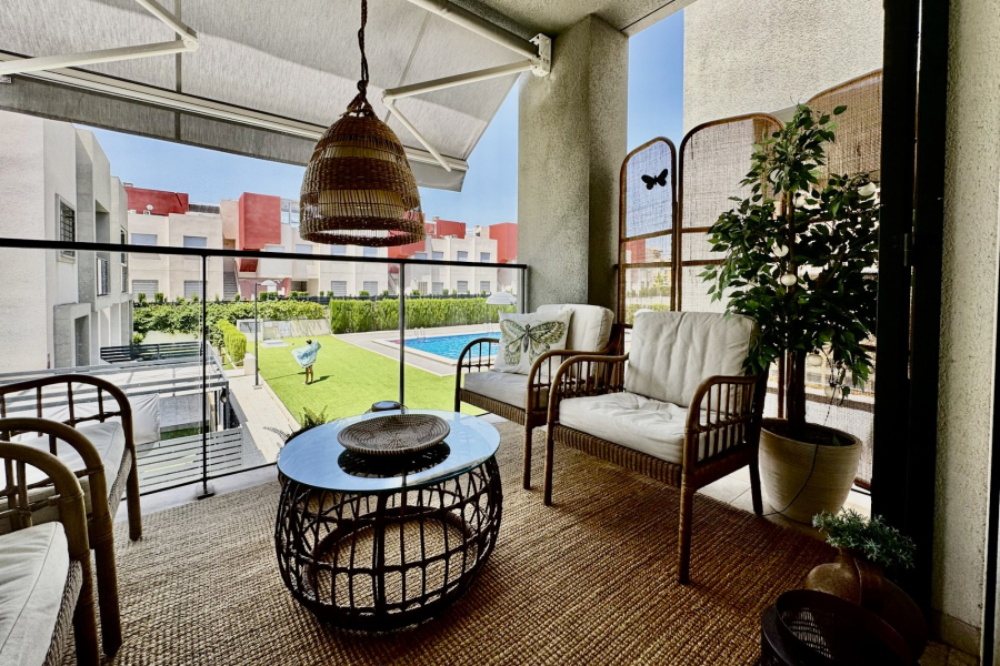 Resale - Lägenhet / Bungalow  - Torrevieja  - Aguas Nuevas