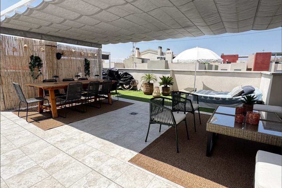 Resale - Lägenhet / Bungalow  - Torrevieja  - Aguas Nuevas