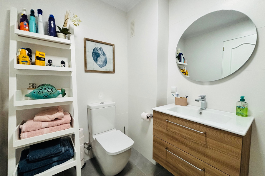 Resale - Lägenhet / Bungalow  - Alicante - Arenales del Sol