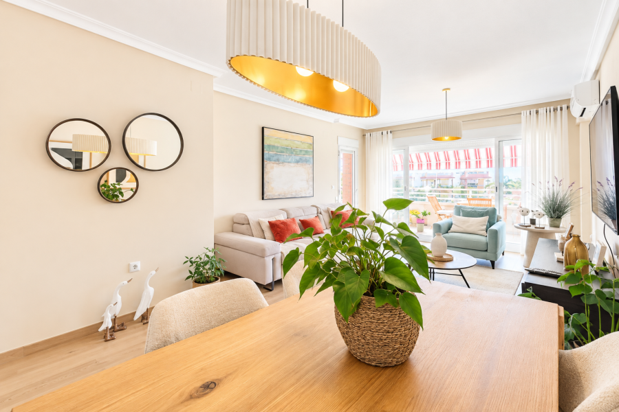 Resale - Lägenhet / Bungalow  - Alicante - Arenales del Sol