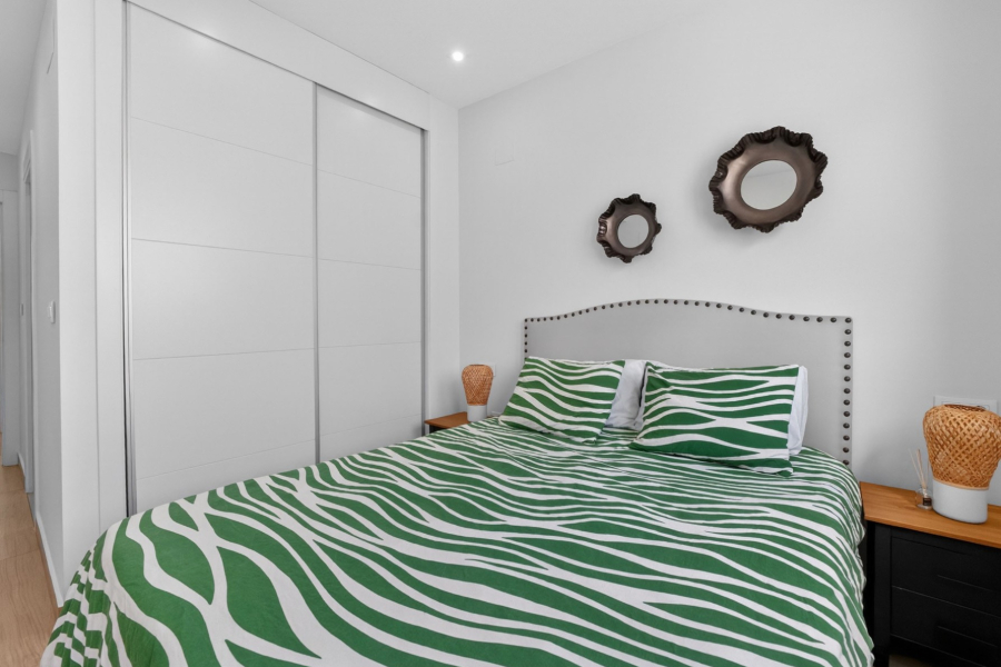 Resale - Lägenhet / Bungalow  - Torrevieja  - Los Balcones