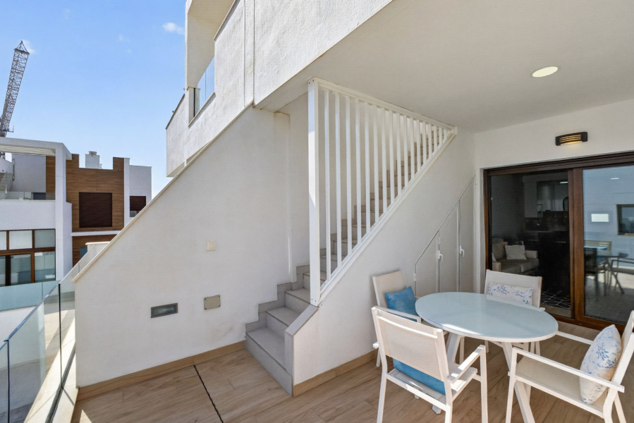 Resale - Lägenhet / Bungalow  - Torrevieja  - Los Balcones