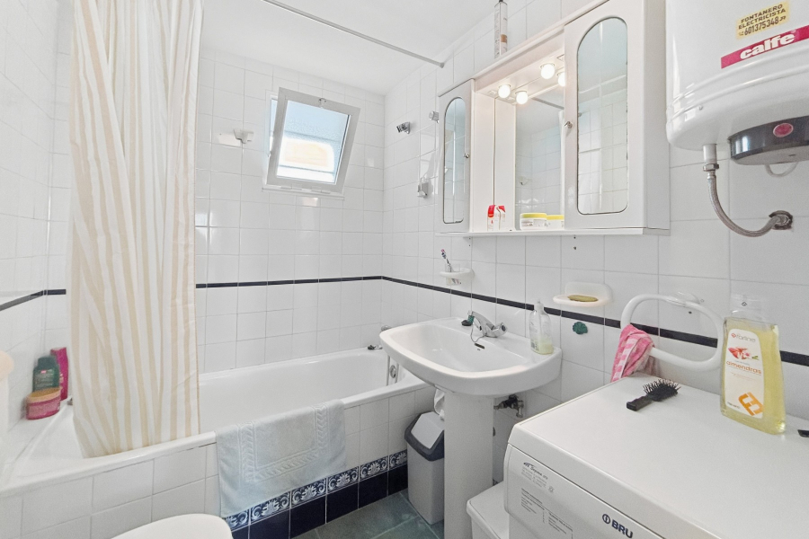 Resale - Apartment/Bungalow - Torrevieja  - Aguas Nuevas