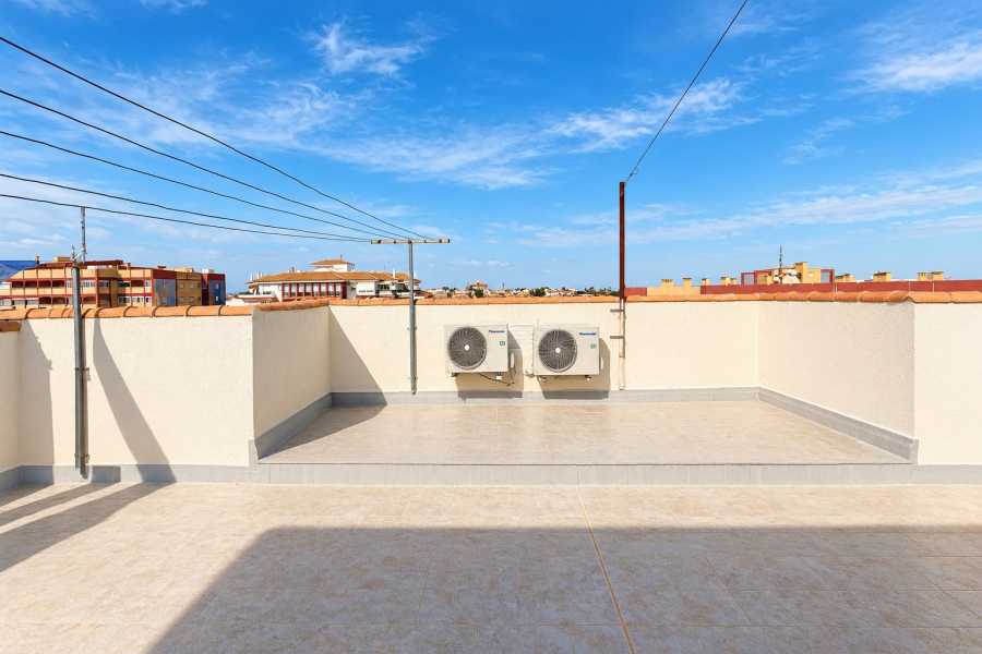 Resale - Apartment/Bungalow - Torrevieja  - Aguas Nuevas