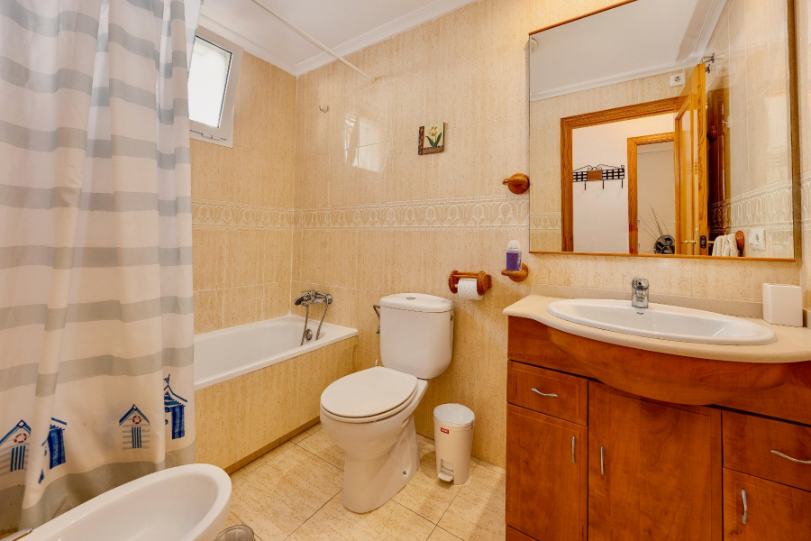 Pārdošana pēc lietošanas - Dzīvoklis/Bungalo - Torrevieja  - La Mata