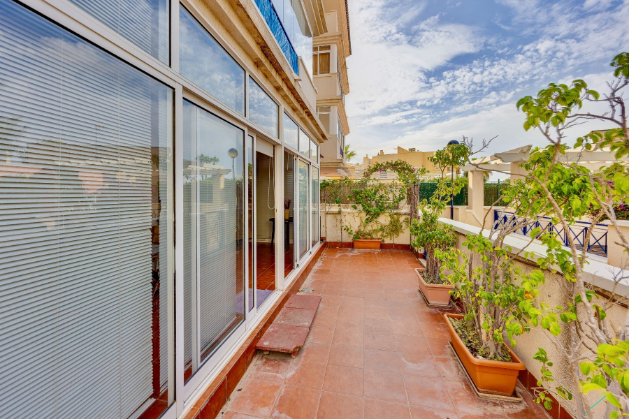 Pārdošana pēc lietošanas - Dzīvoklis/Bungalo - Torrevieja  - La Mata