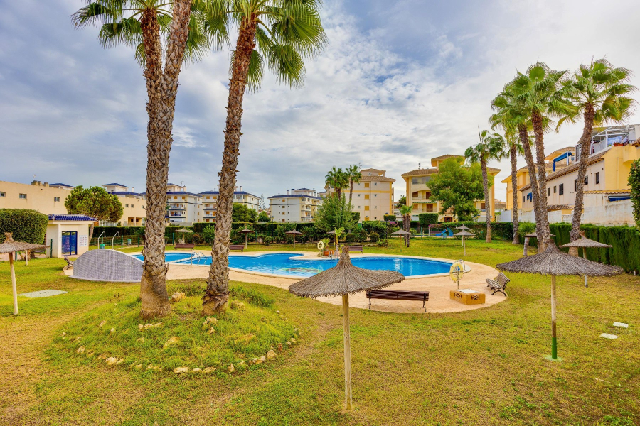Pārdošana pēc lietošanas - Dzīvoklis/Bungalo - Torrevieja  - La Mata