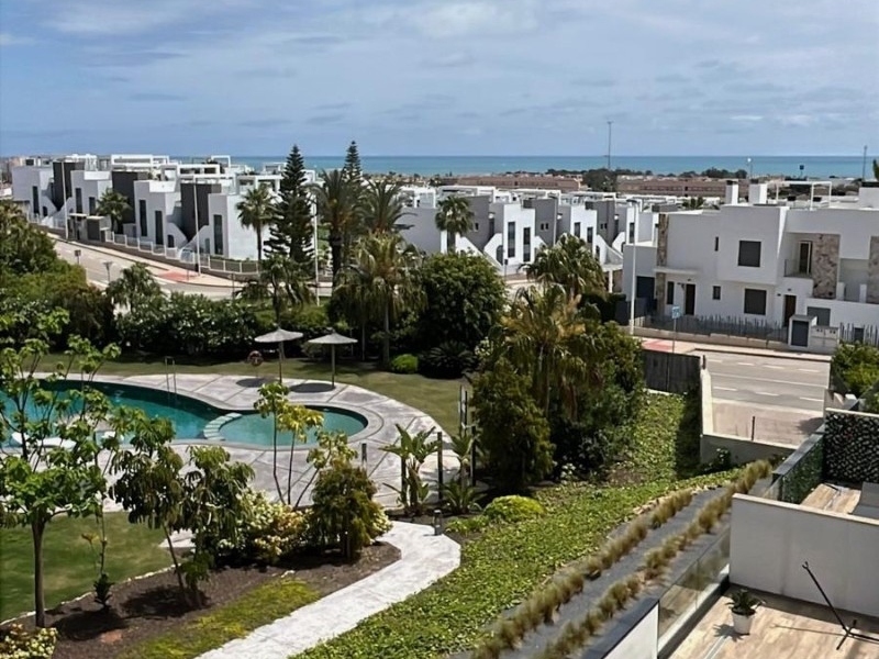Resale - Lägenhet / Bungalow  - Torrevieja  - Los Altos