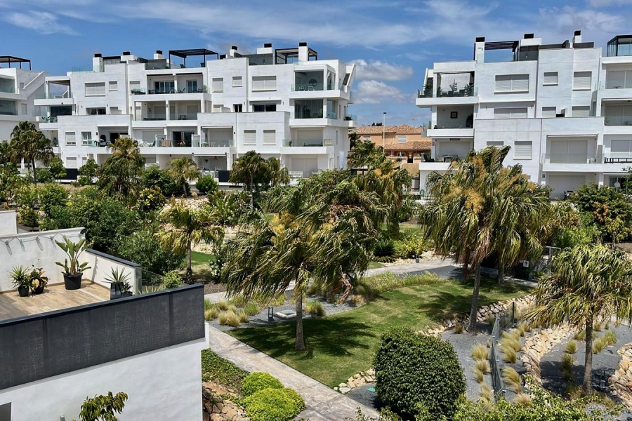 Resale - Lägenhet / Bungalow  - Torrevieja  - Los Altos