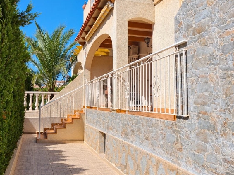 Resale - Duplex / Adosado - Torrevieja  - Torre del Moro