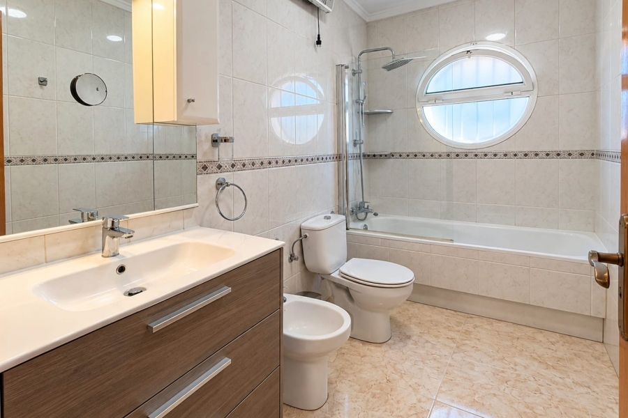 Resale - Duplex / Adosado - Torrevieja  - Torre del Moro
